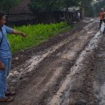 Jalan Dusun Seketi Desa Jatidukuh Rusak, Galian C Diduga Ilegal Menjadi Penyebab