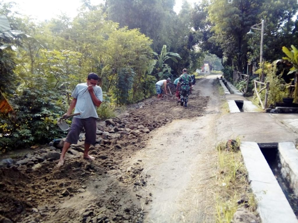 Jalan Dusun Cengkok Desa Kedungmlaten Rusak Parah, 3 Kali Sidak Hasilnya Tak Jelas