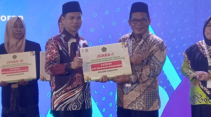 Syamsul Ma’arif Menjadi Bintang dalam Anugerah GTK Madrasah 2022