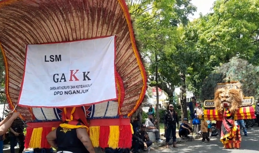 Peringati Hari Anti Korupsi Sedunia 2022, LSM GAKK Nganjuk Geruduk Dinas PUPR dan DPRD