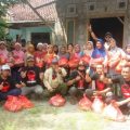 Ramadhan Berkah, Komunitas Combro Group Tebar Paket Sembako dan Bingkisan Untuk Para Kaum Dhuafa