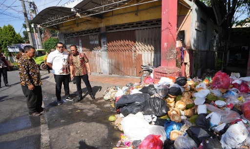 Sampah di TPS Benteng Pancasila Keluarkan Bau Menyengat, Pemkot Mojokerto Gerak Cepat Tangani