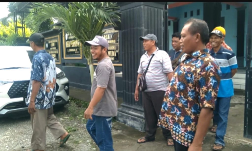 Pencopotan Kasun Seloguno Perning Nganjuk Mendapat Protes Keras !!, 10 RT Serentak Mengundurkan Diri