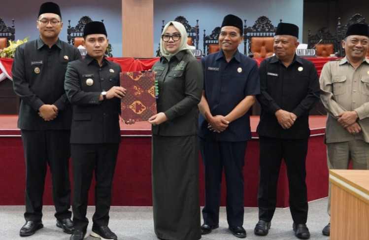 DPRD Kabupaten Mojokerto Setujui Raperda Pertanggungjawaban Pelaksanaan APBD Tahun Anggaran 2025